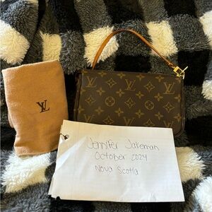 Louis Vuitton Pochette Accessories